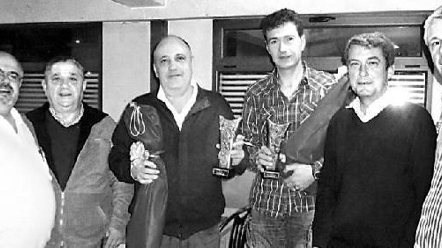 Campeonato relámpago de mus en el Bar Mochuelo