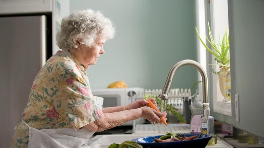 Inteligencia Artificial para combatir la soledad en las personas mayores