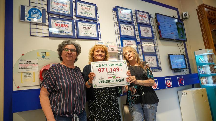 La Bonoloto deja un millón de euros en Vitoria: "El ganador igual se entera el lunes"