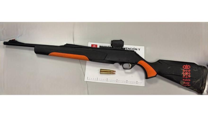 Interceptado en un control policial en Alsasua con un rifle para caza furtiva