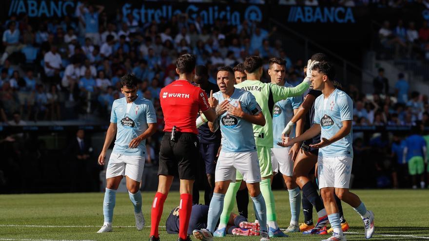 El audio del VAR indigna aún más a la afición del Alavés: "Es que la roja me parece mucho"