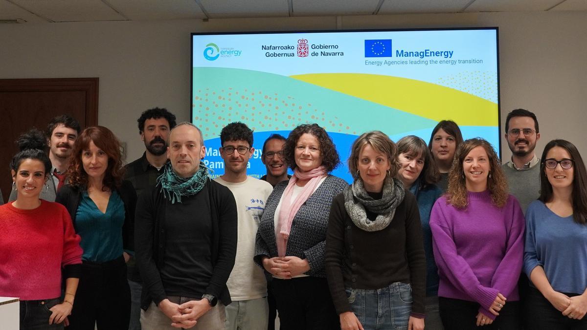 Participantes en la sesión de trabajo en las instalaciones del Departamento de Industria y de Transición Ecológica y Digital Empresarial.