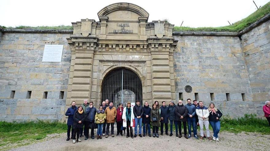 Geroa Bai homenajea en el Fuerte de San Cristóbal a las víctimas del franquismo