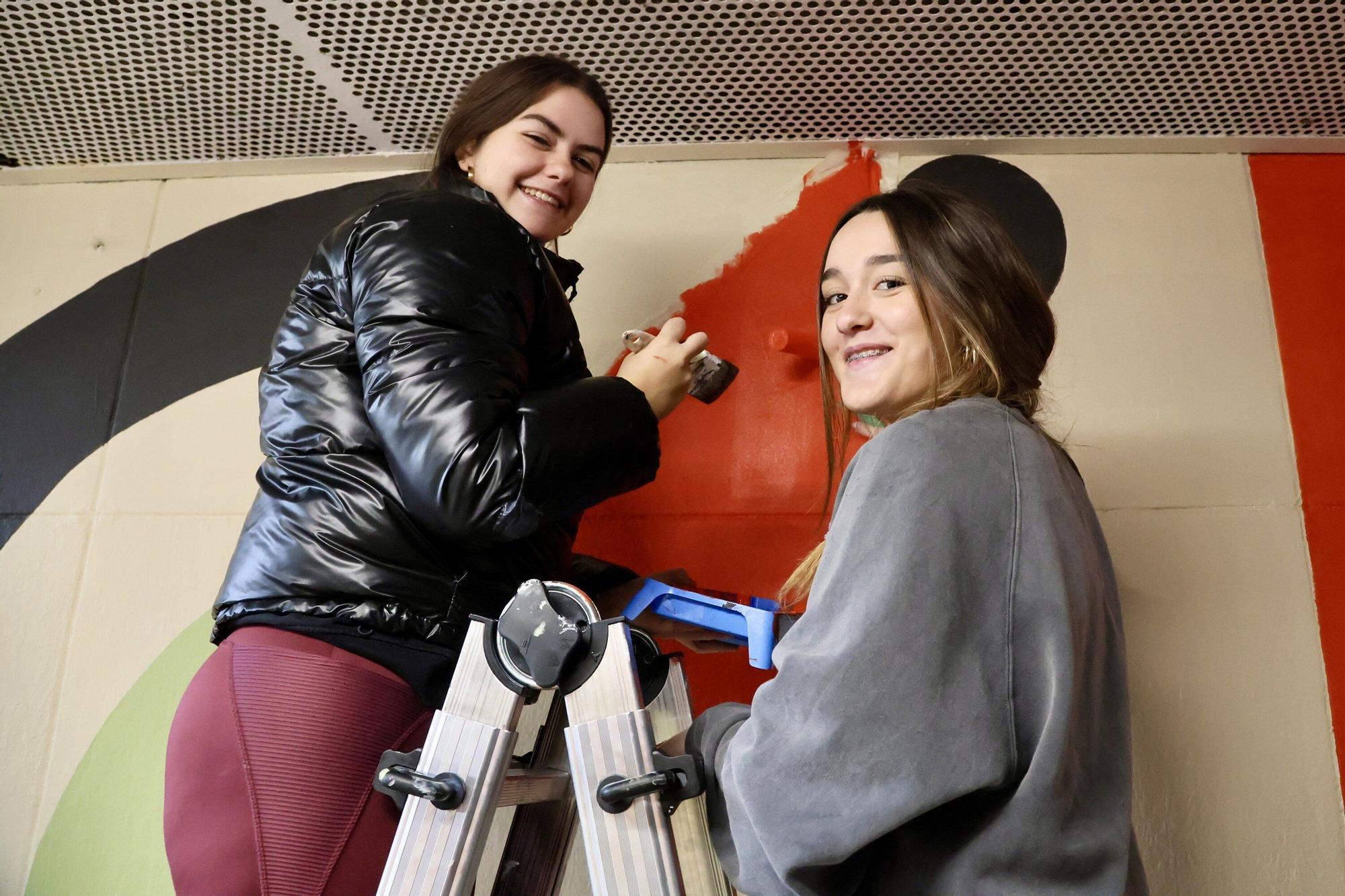En imágenes: El túnel de Teodoro Dublang renueva su imagen gracias al alumnado de IDarte