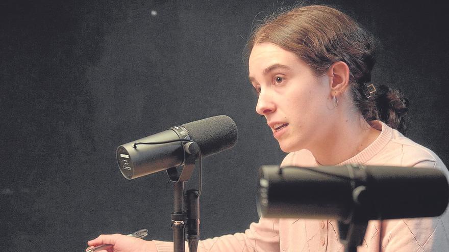 “Saiatzen gara galderak beste edozein kontestuko elkarrizketa batean ematen ez direnak izan daitezen”