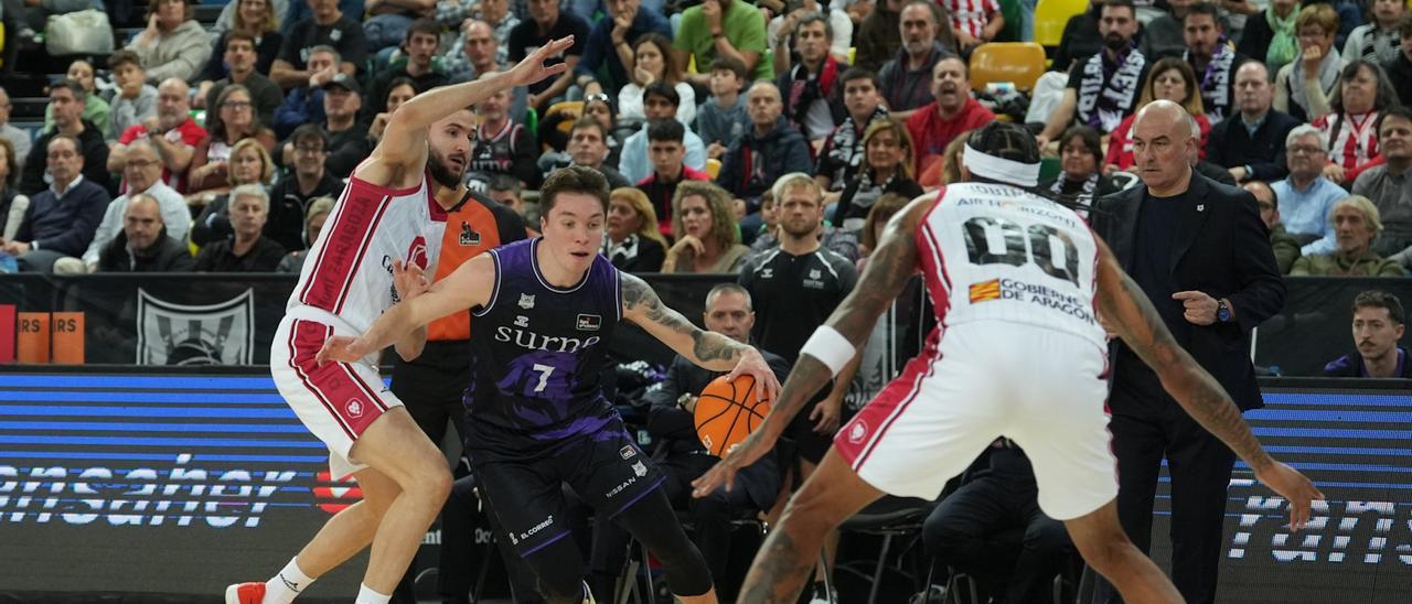 En imágenes: el Surne Bilbao Basket arrolla sin piedad al Zaragoza