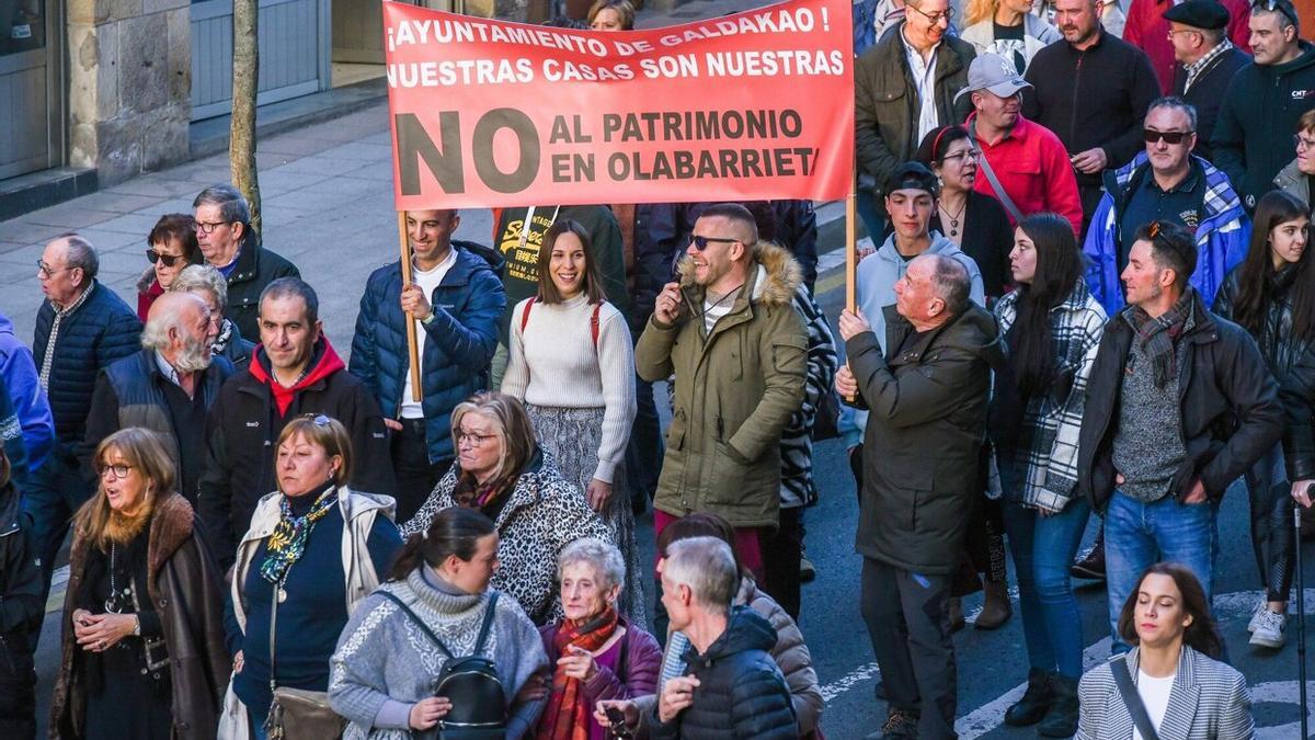 Manifestación de Olabarrieta contra el catálogo.