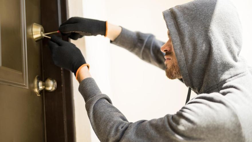 Detenidas por robar en casas de Getxo y Plentzia mediante el método del resbalón