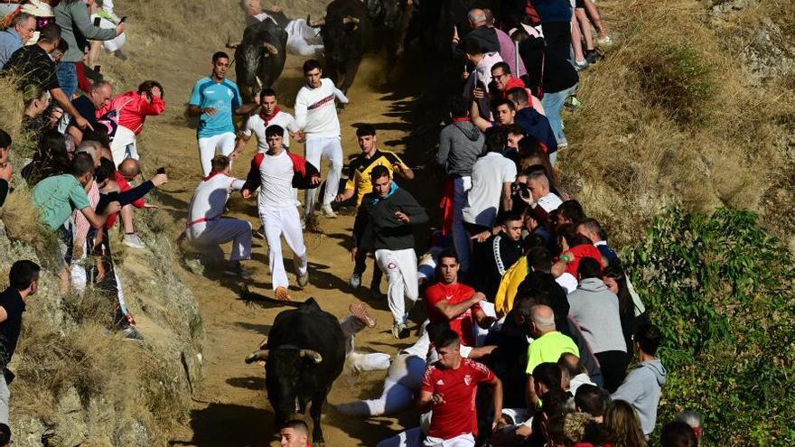 &#039;Bruja&#039; parte el Pilón en dos