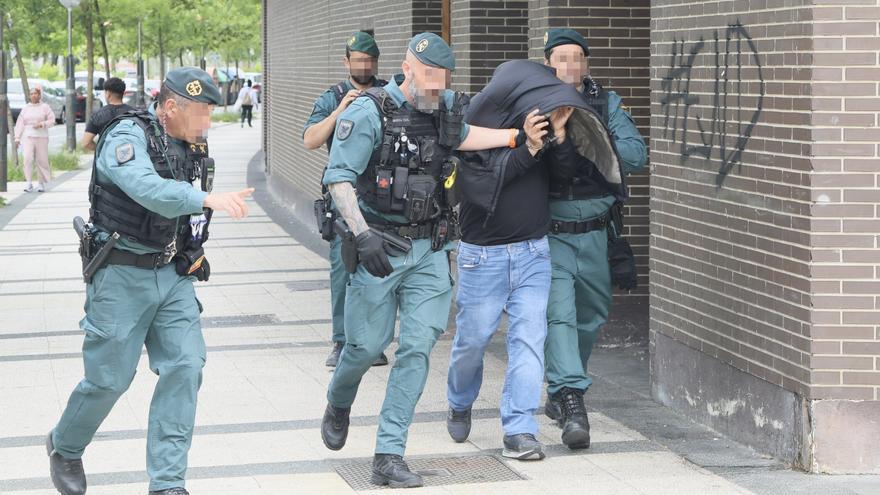 Los tres pakistaníes detenidos por explotación laboral de compatriotas, en libertad y sin poder salir de España