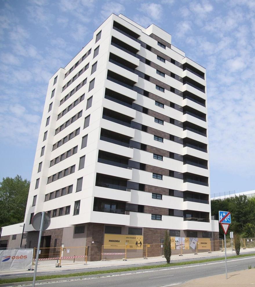 Construcción del edificio de vivienda de alquiler protegido promovido por Proginsa en Lezkairu.