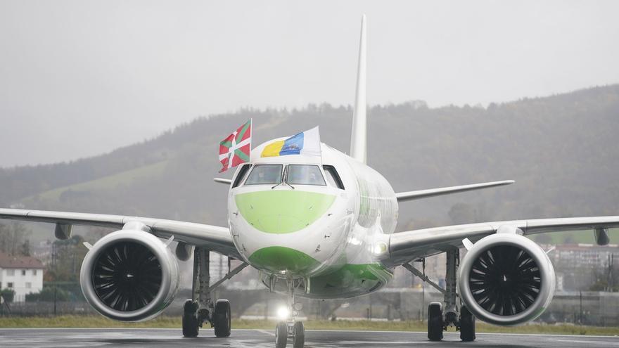 El vuelo Gran Canaria-Donostia no puede aterrizar en Hondarribia por el viento y es desviado a Iruña
