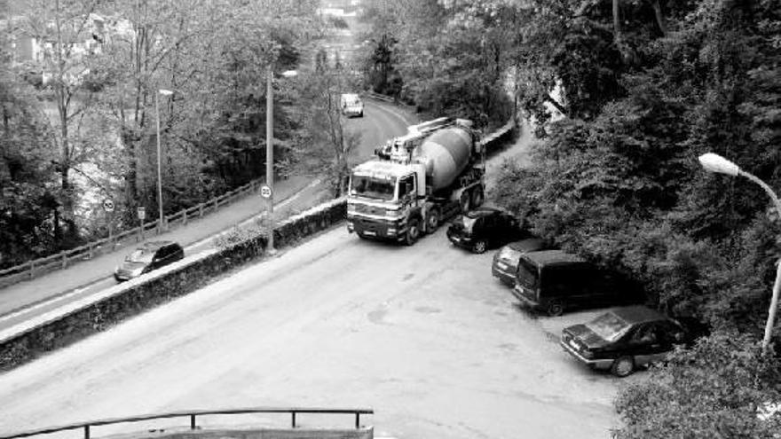 Los vecinos de Loiola están preocupados por la inseguridad del inicio del Camino de la Hípica