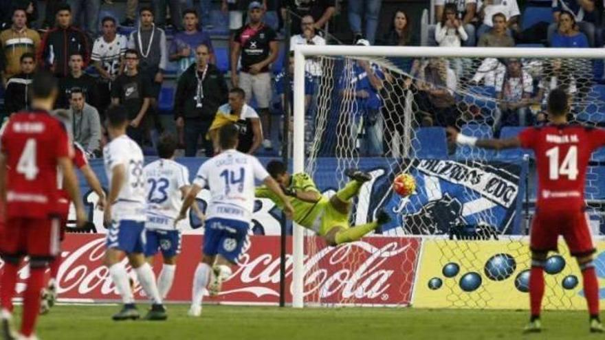 Osasuna sigue como líder tras un partido accidentado