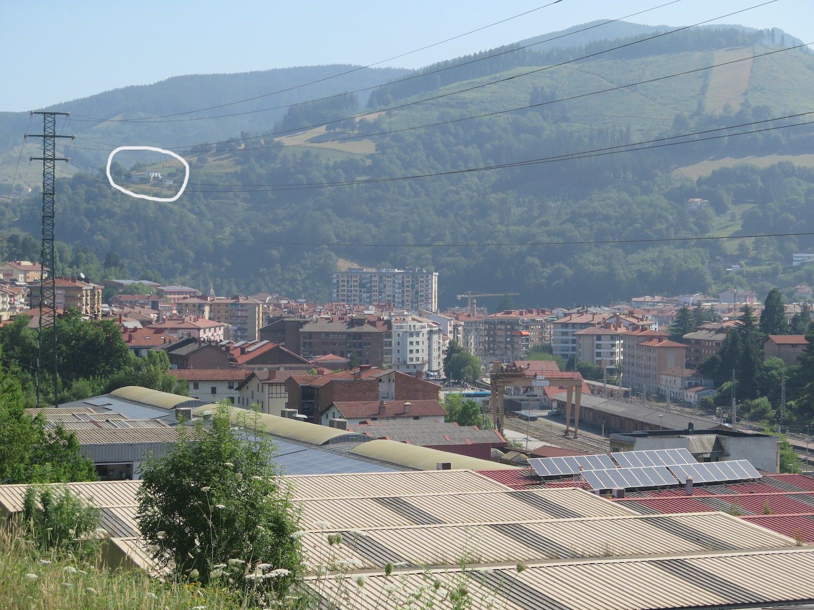 Aizpuru, desde el polígono industrial Mugitegi de Urretxu.
