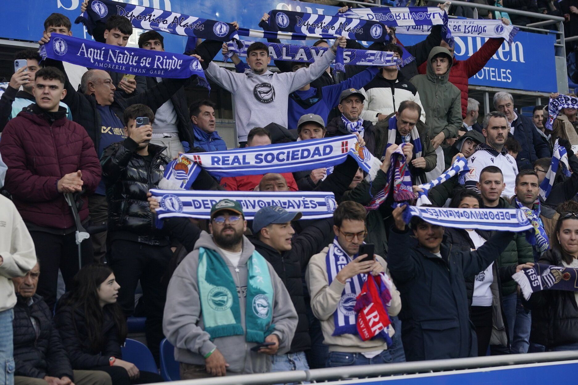 Encuéntrate entre los aficionados desplazados a Mendizorrotza