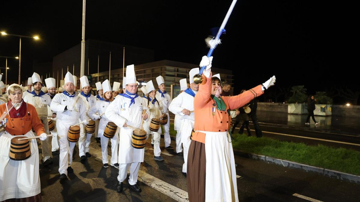 Tamborradas de madrugada: Donostia vive una noche feliz
