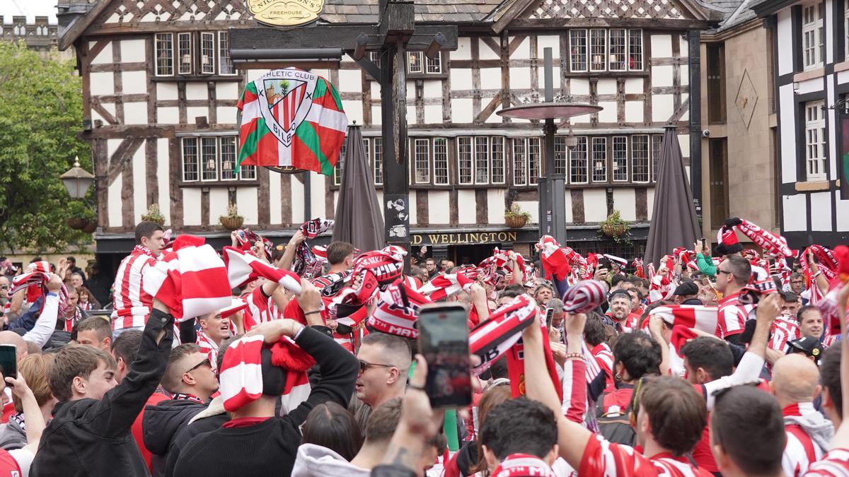 Los hinchas del Athletic toman Mánchester