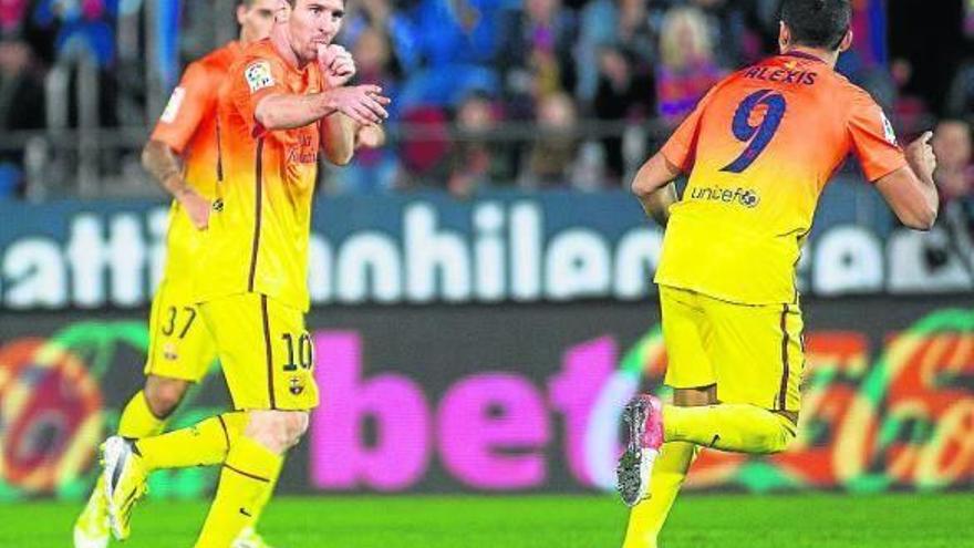 El Barça impone su ley y Messi su imperio