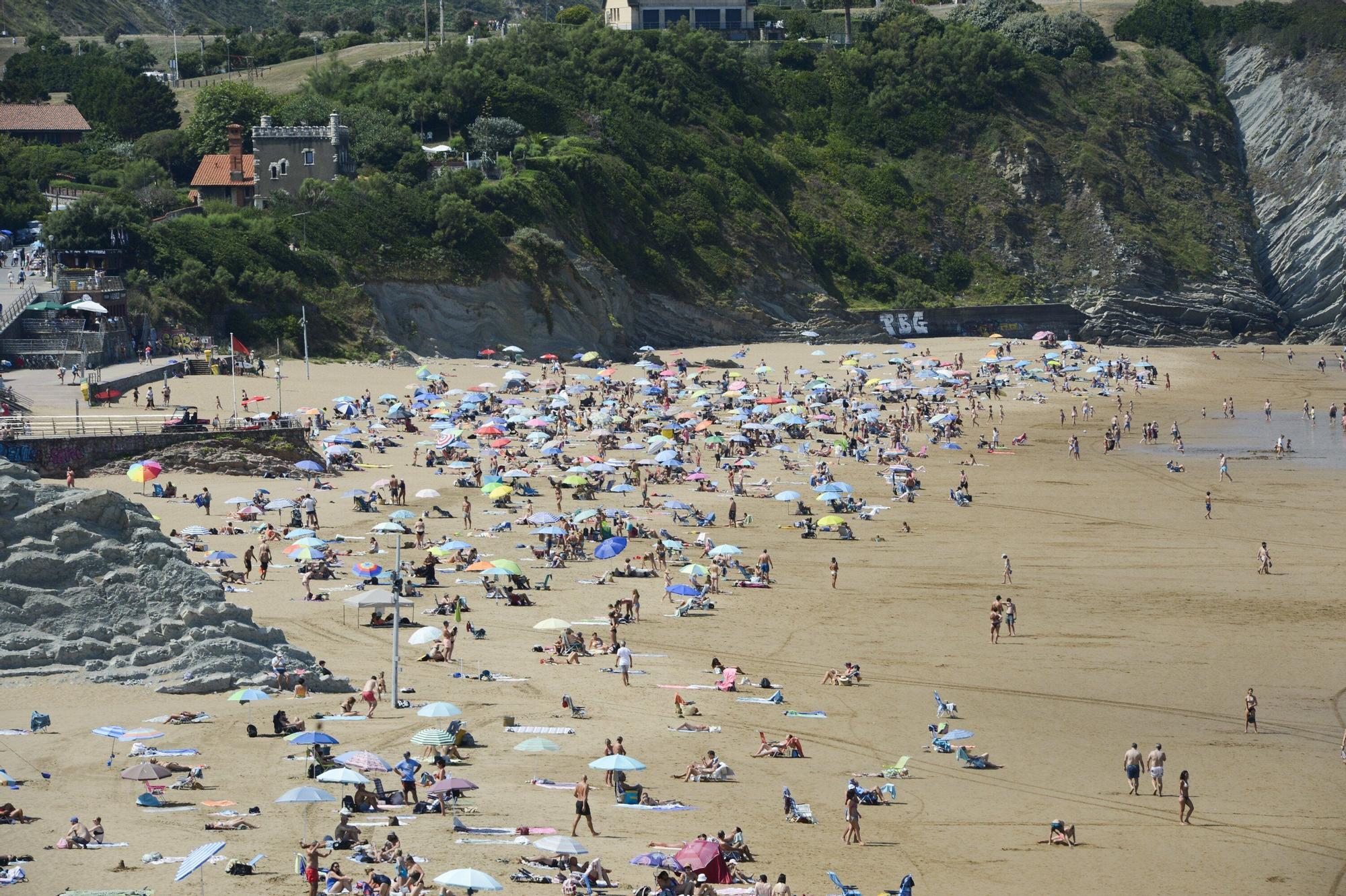En imágenes: La previsión de calor se prolonga al martes en Euskadi