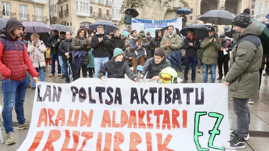 Bomberos Enfurecidos reclaman activar la bolsa de empleo de 2022 y frenar el cambio del reglamento