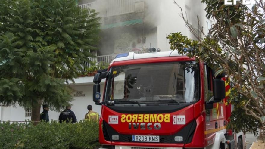 Muere una niña de seis años en el incendio de una vivienda en Granada