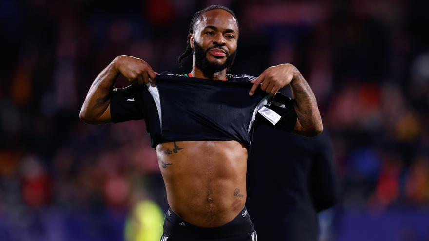 Sterling es detenido tras un accidente de tráfico
