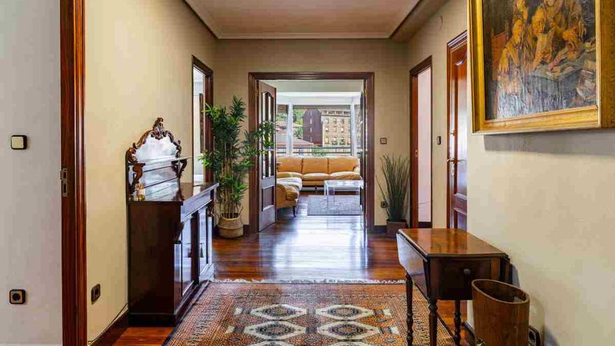 Este piso cuenta con espacios amplios y luminosos