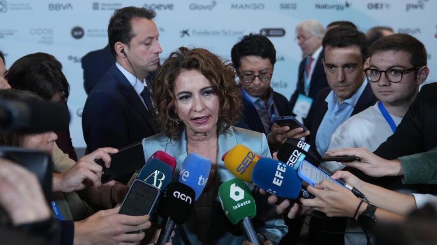 Montero anuncia que presentará &quot;muy pronto&quot; los presupuestos