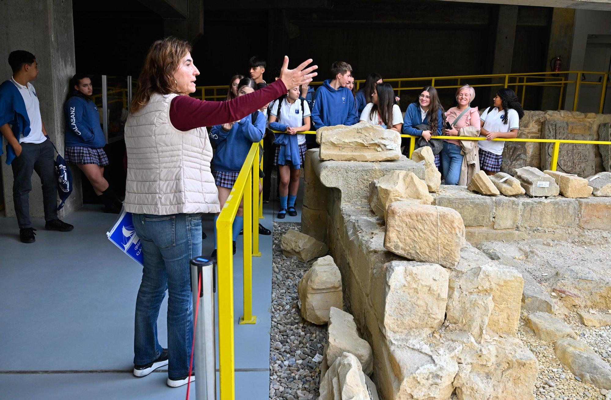 En imágenes: Estudiantes de Bizkaia  miran al futuro desde la arqueología