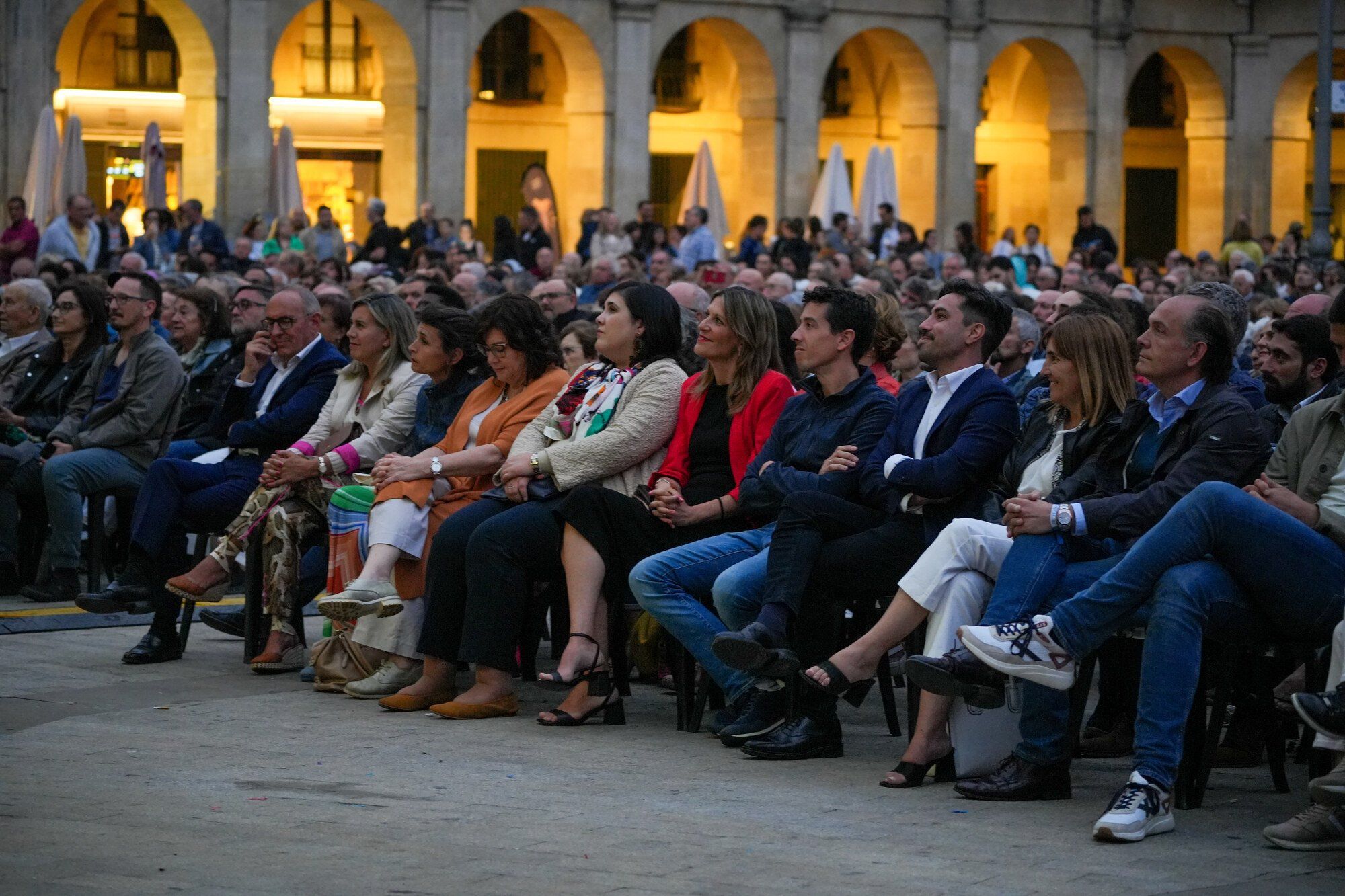 En imágenes: La artista Txaro Arrazola en el pregón de las fiestas de La Blanca 2023