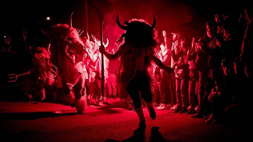 Hermanamiento de Altsasu con Galdakao con el carnaval de lazo