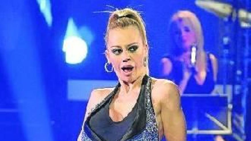Belén Esteban, en plena participación en &#039;Más que Baile&#039;.
