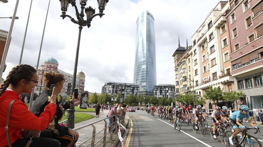 La llegada de La Vuelta a Bilbao conllevará cortes de tráfico de martes a jueves