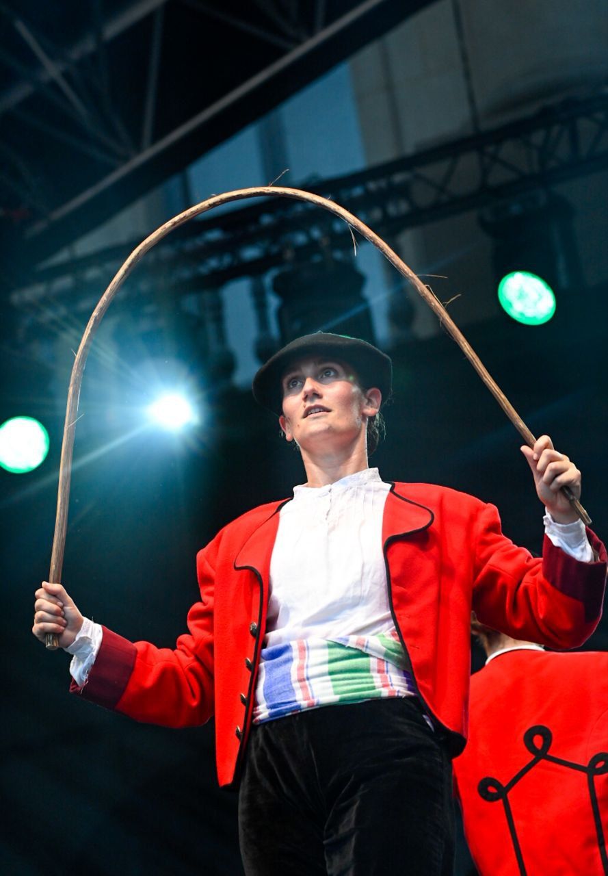 [Fotos] Donostia baila con Goizaldi Dantza Taldea