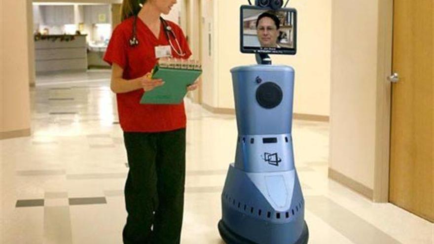 Un robot lleva al médico a cualquier parte mediante 3G