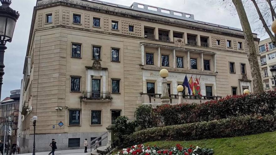 Condenan a una mujer de Bizkaia a pagar más de 630.000 euros por una deuda de su exmarido, dueño de un conocido local de Sopela