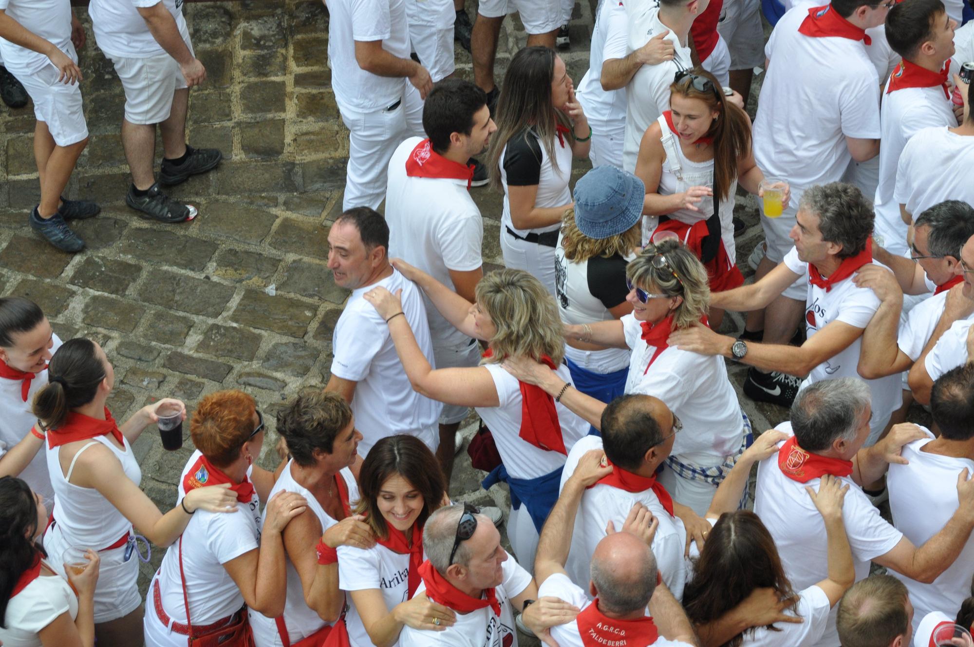 Fotos del cohete de fiestas de Artajona 2025
