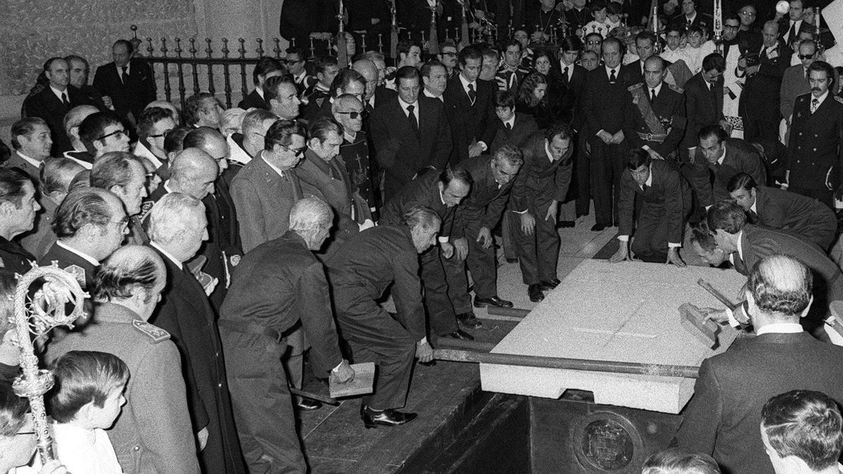 El entierro en Cuelgamuros.