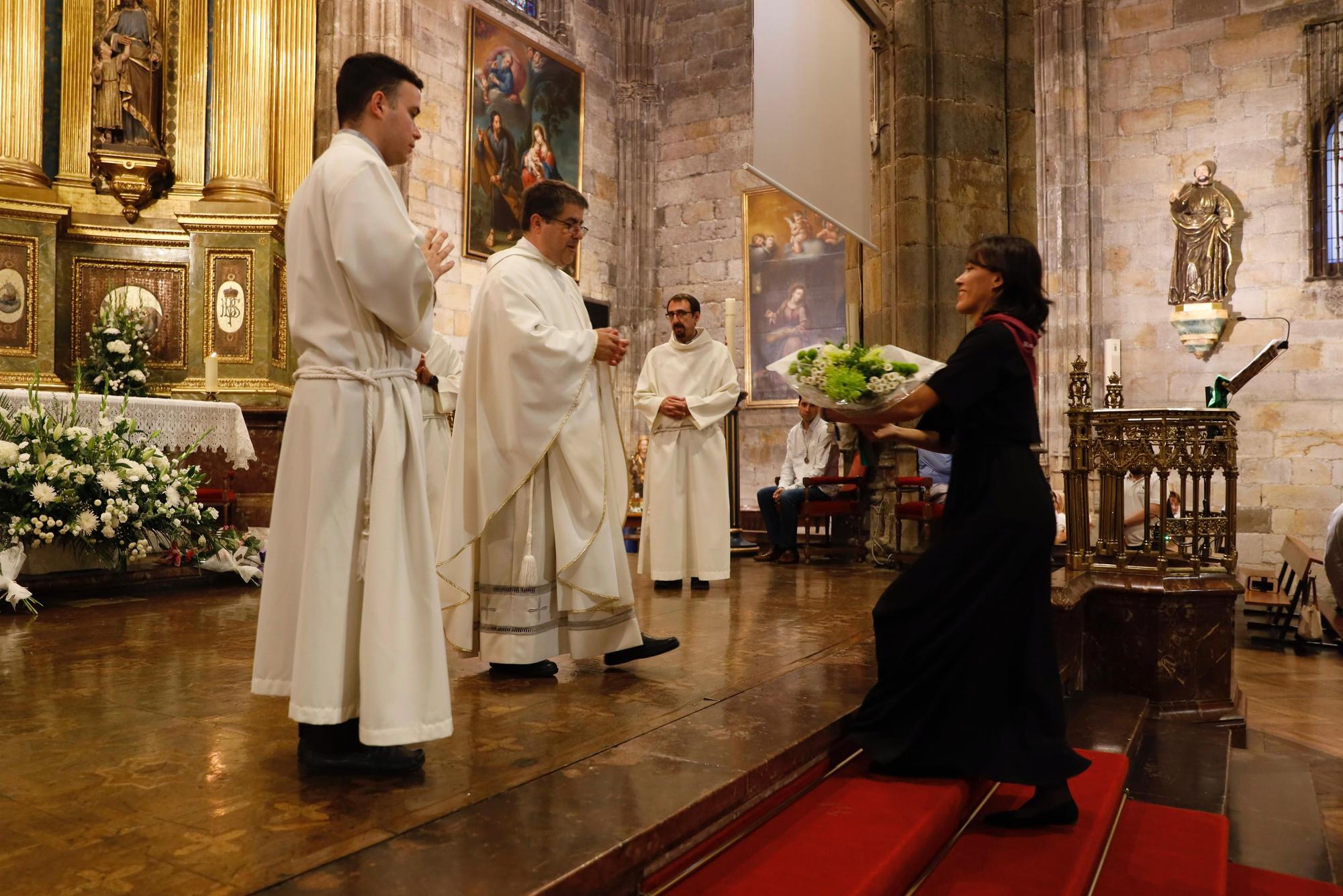 En imágenes: Una popular misa celebra los 125 años de la coronación de la Virgen de Begoña