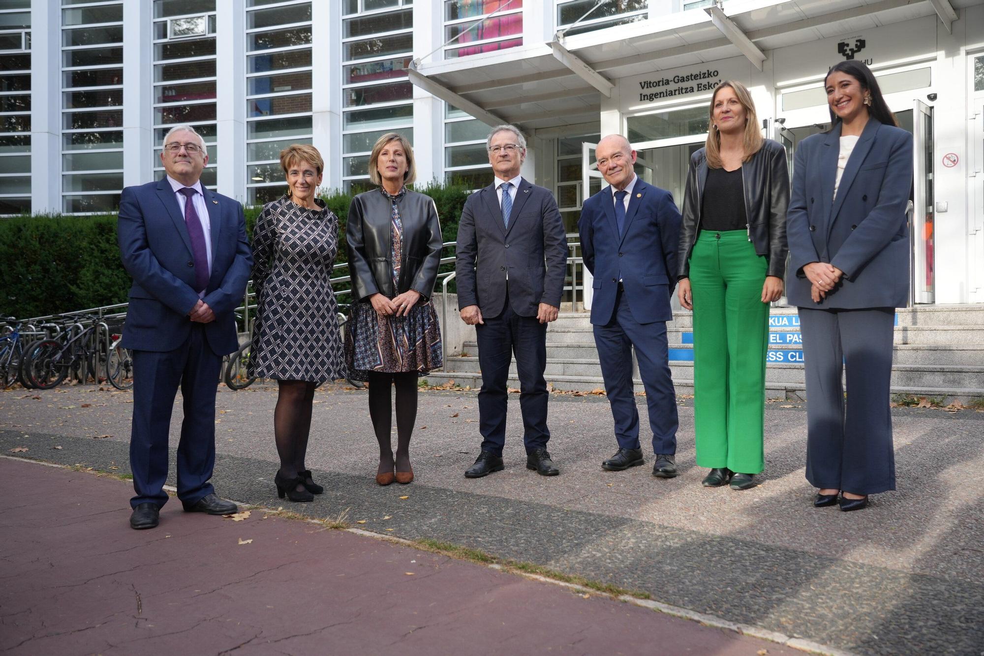 En imágenes: Graduación del curso 2024-2025 en la Escuela de Ingeniería de Vitoria-Gasteiz