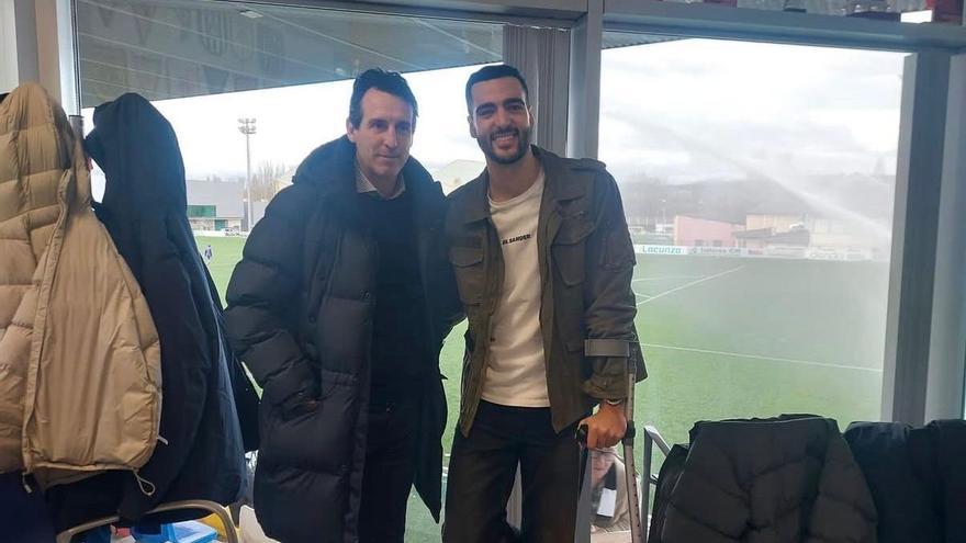Mikel Merino anima a su hermano pequeño en un partido de baloncesto: “Esforzándome y disfrutando”