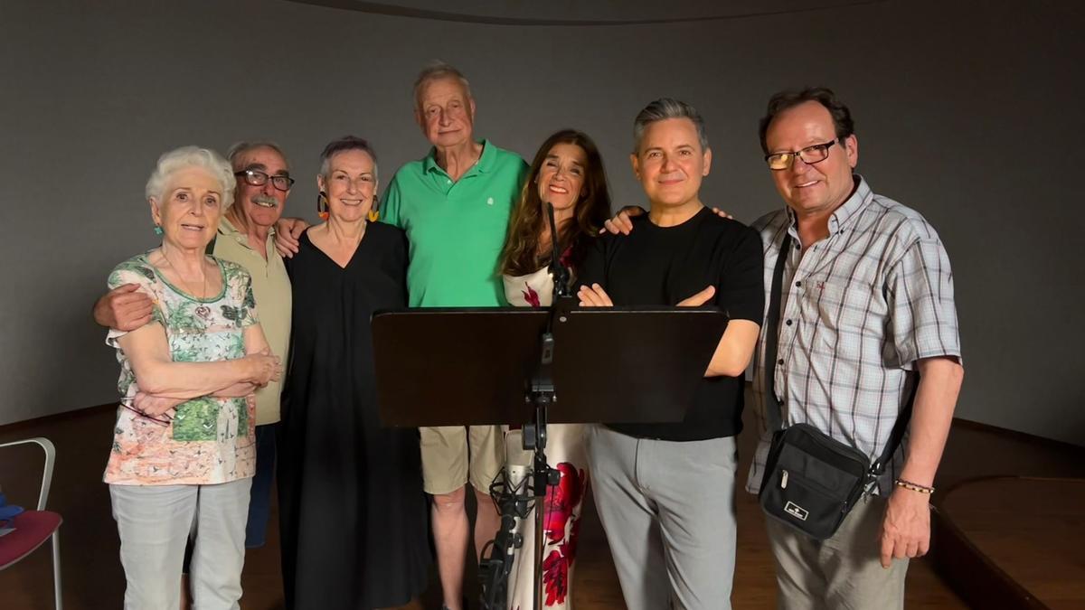 Maria Jesus Garijo, ezkerrean