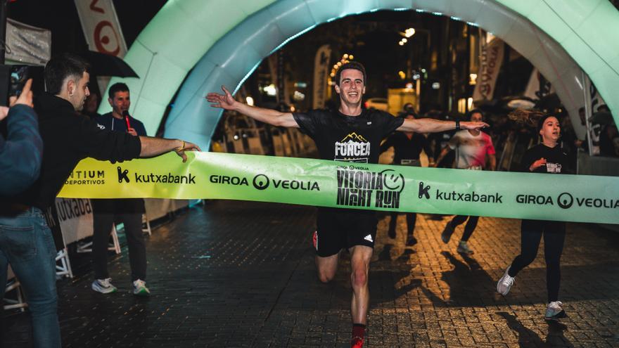 Éxito de la primera edición de la Giroa Veolia Vitoria Night Run