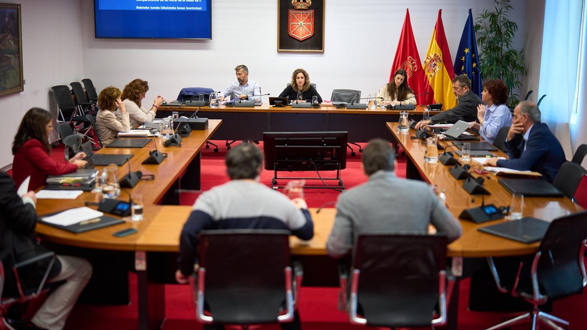 Comisión de investigación en el Parlamento de Navarra sobre obras públicas.