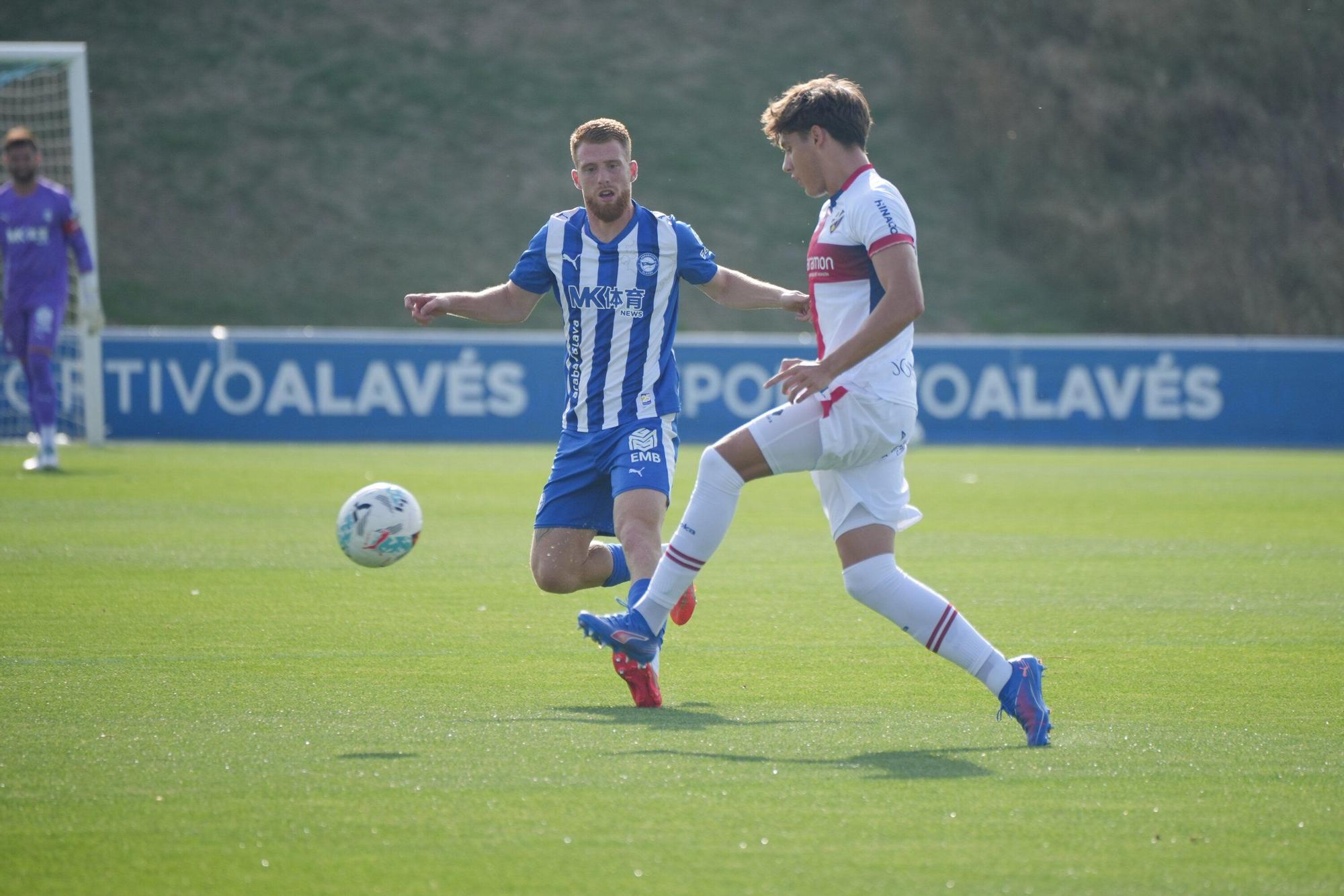 En imágenes: El Alavés pierde contra el Huesca en pretemporada (0-1)