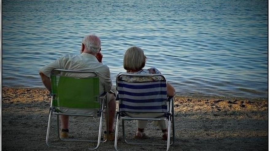 Arranca la comercialización de viajes del Imserso, con tarifa de 50 euros y mascotas