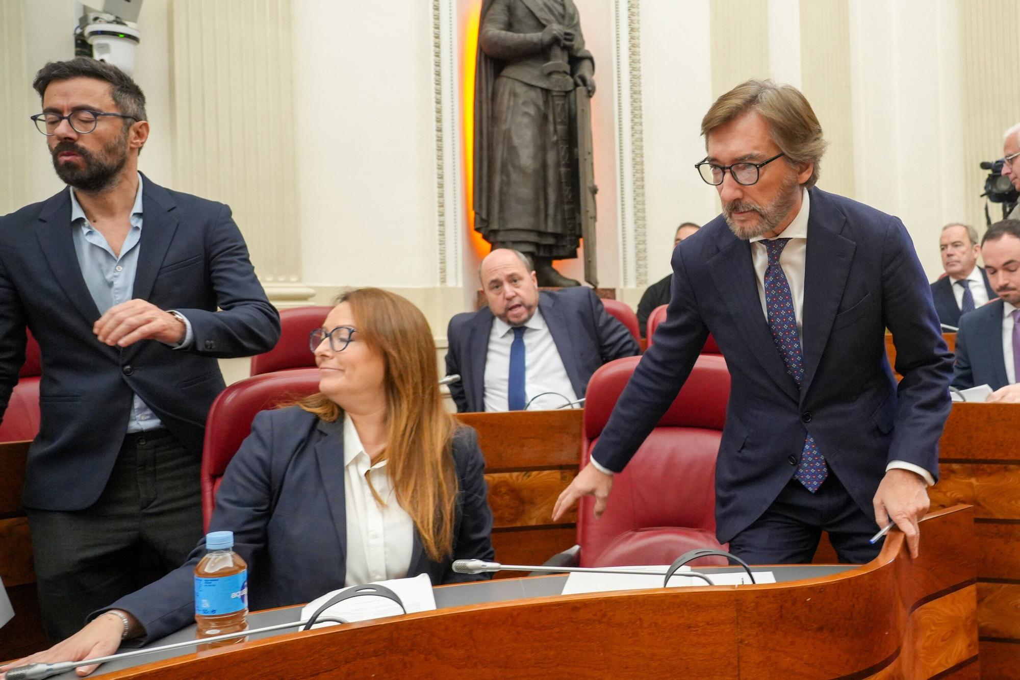 En imágenes: Pleno Tradicional de noviembre de Juntas Generales