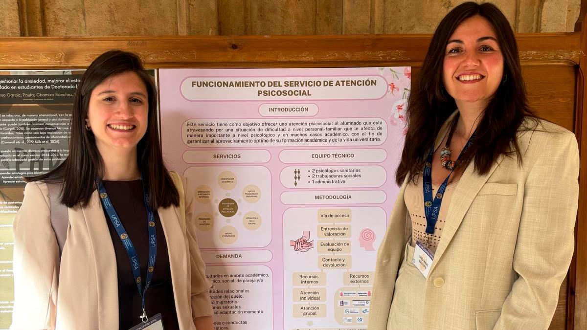 Sara Mazo Bautista e Irene Garde Orta, en el congreso.