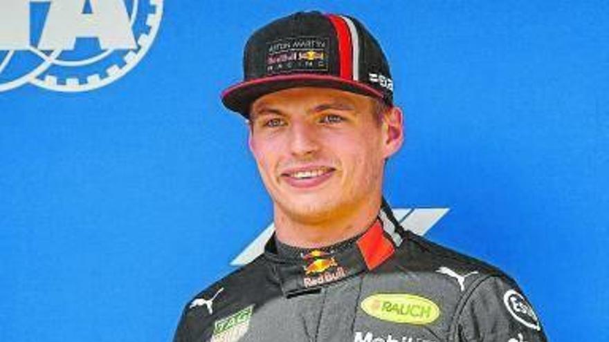 Verstappen, momentos después de haber conseguido la ‘pole’.